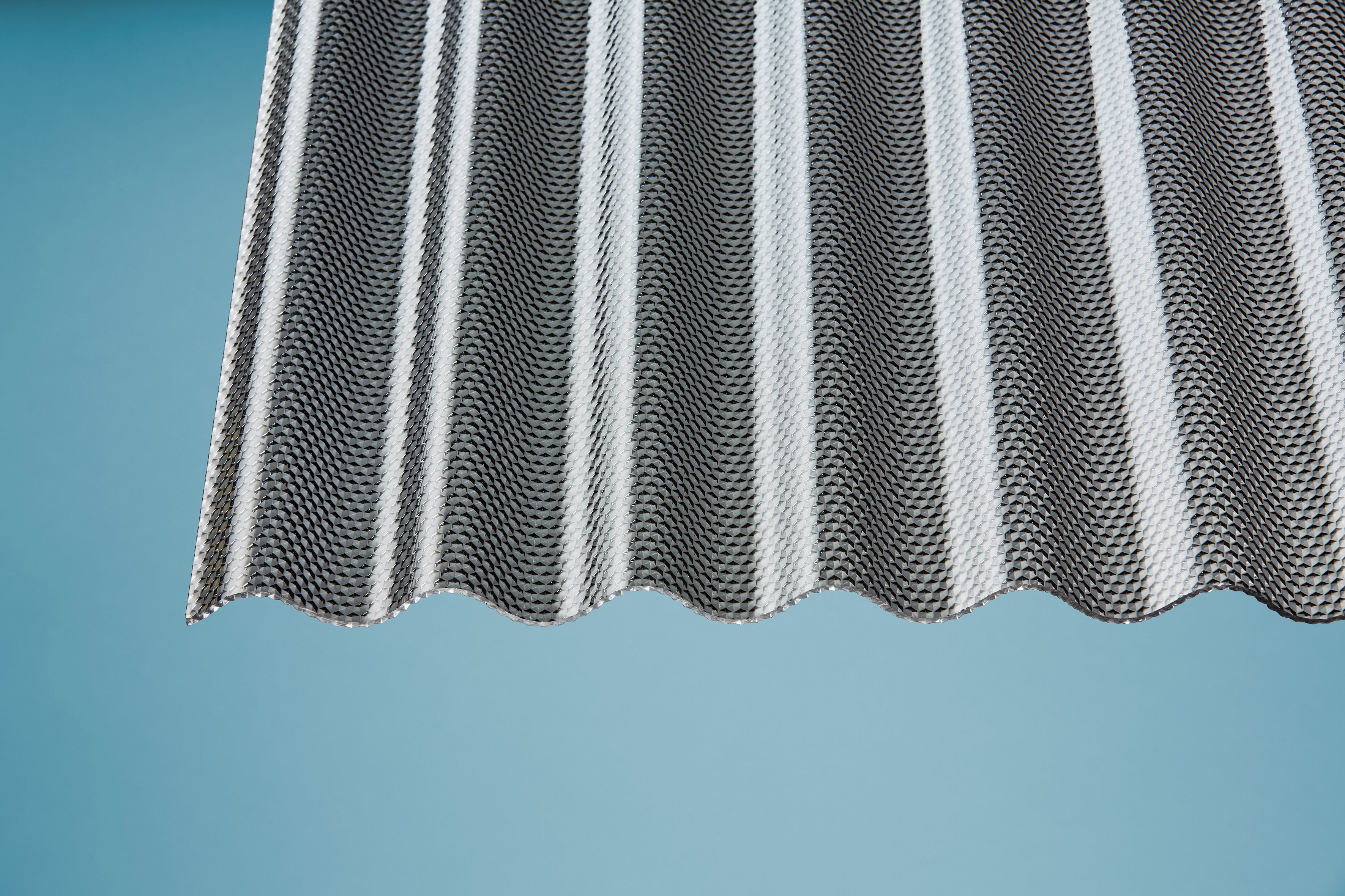 Polycarbonat Wellplatten Sinus 76/18 wabe graphit